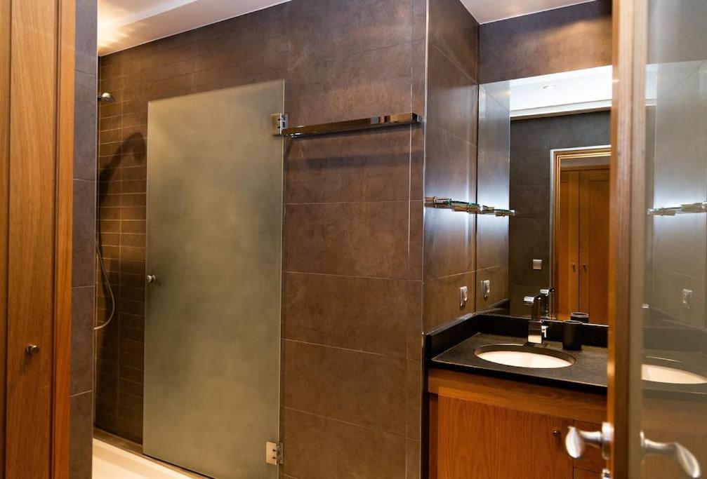 Appartement Annecy Centre Historique Parking Inclus ภายนอก รูปภาพ